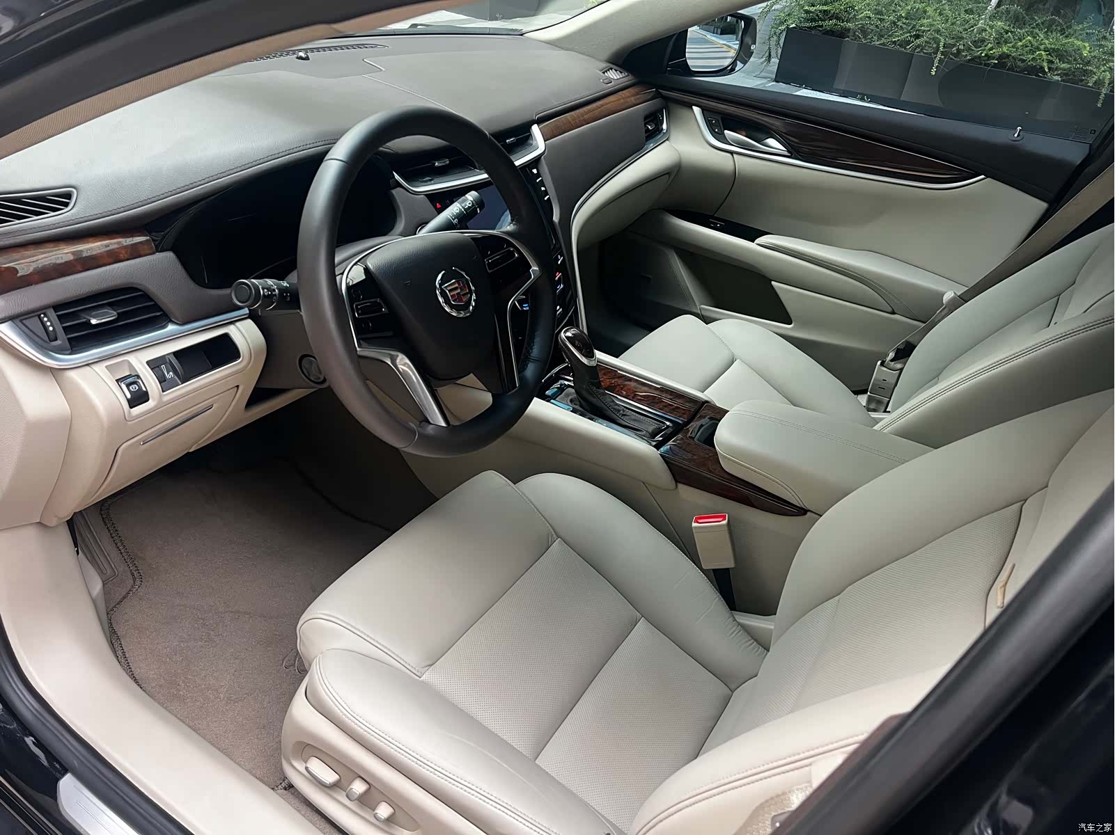 Cadillac XTS, 2014 10