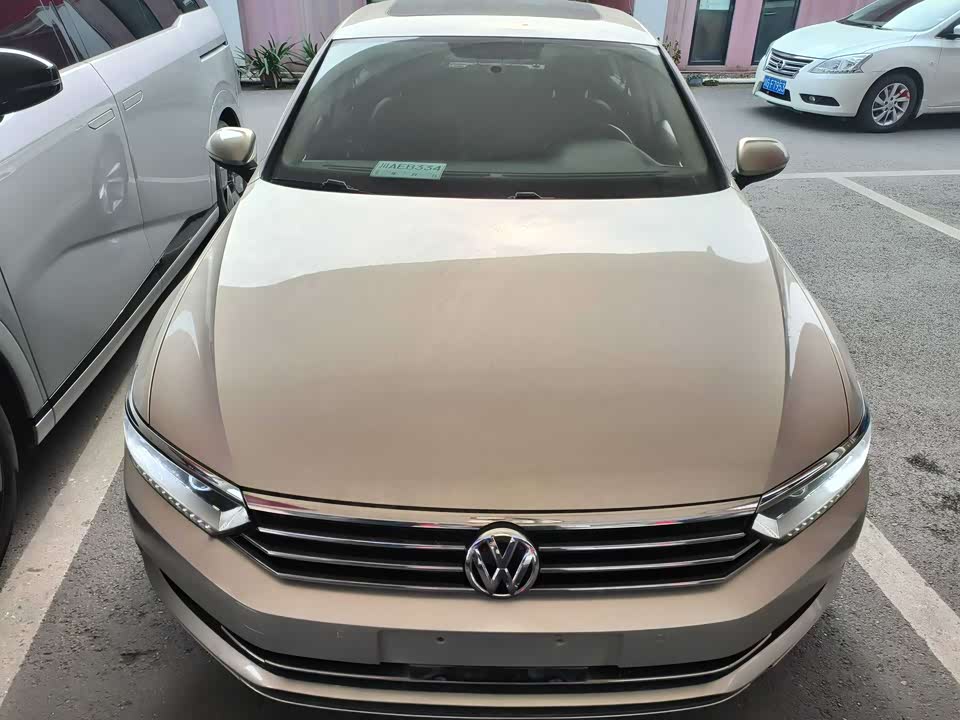 Volkswagen Magotan