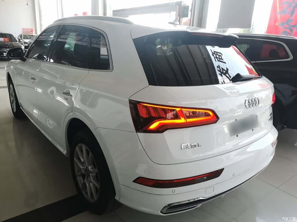 Audi Q5L, 2019 все фото