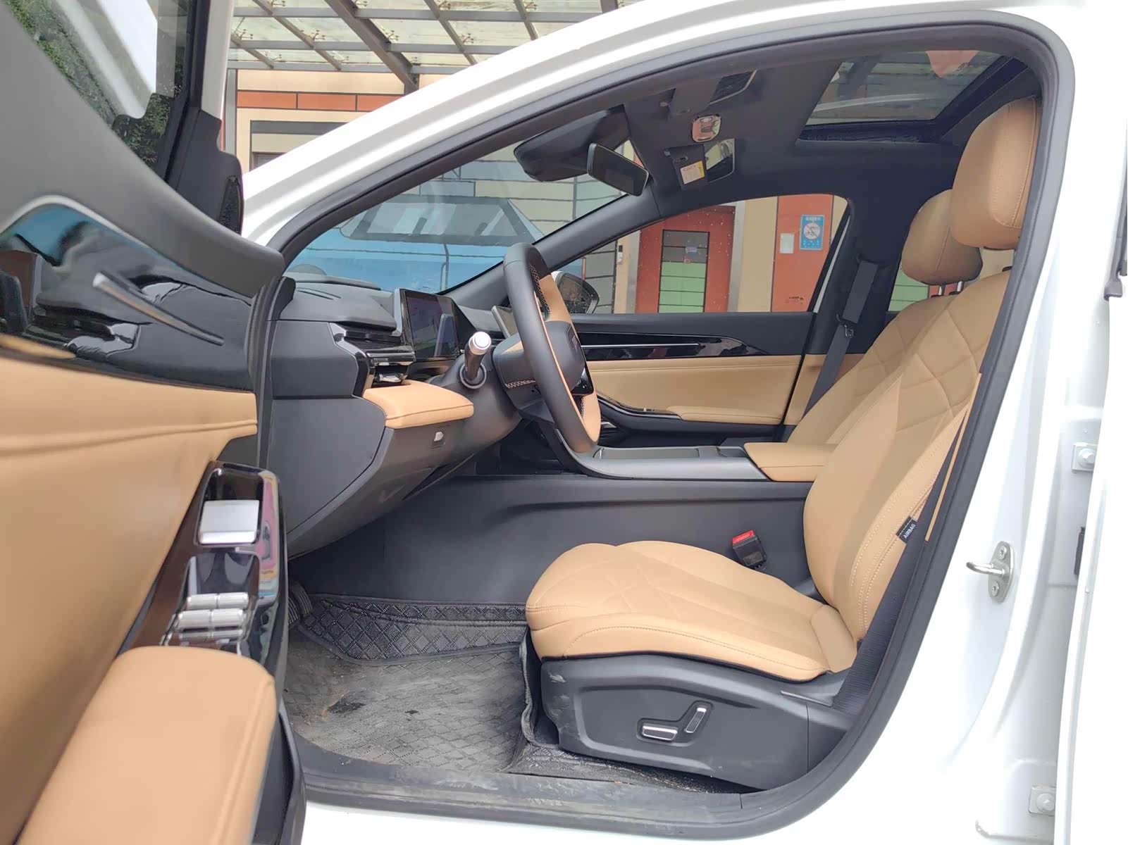 Geely Galaxy L6, 2024 8