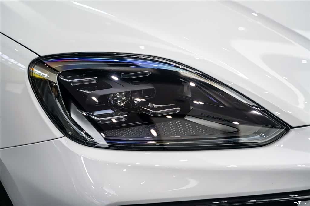 Porsche Cayenne, 2024 все фото