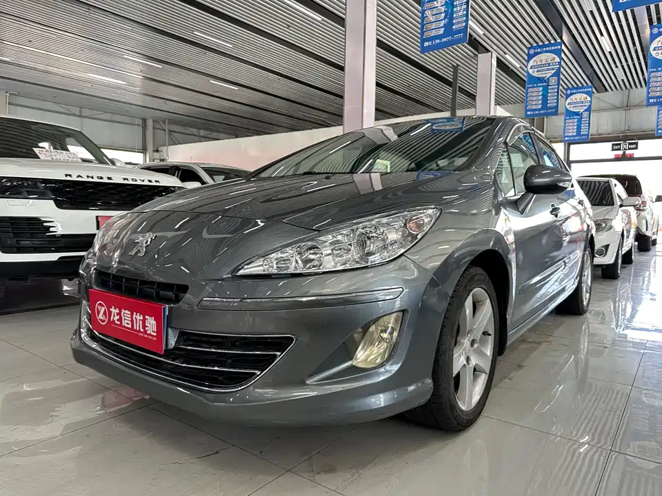 Peugeot 408