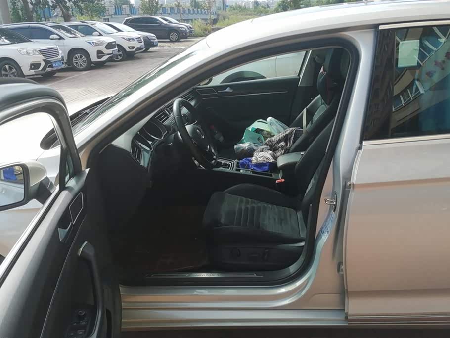Volkswagen Magotan