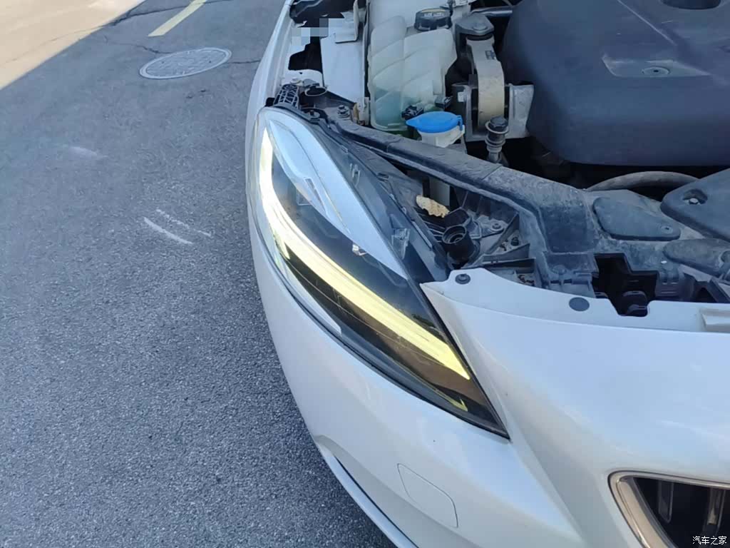 Volvo V40, 2019 13