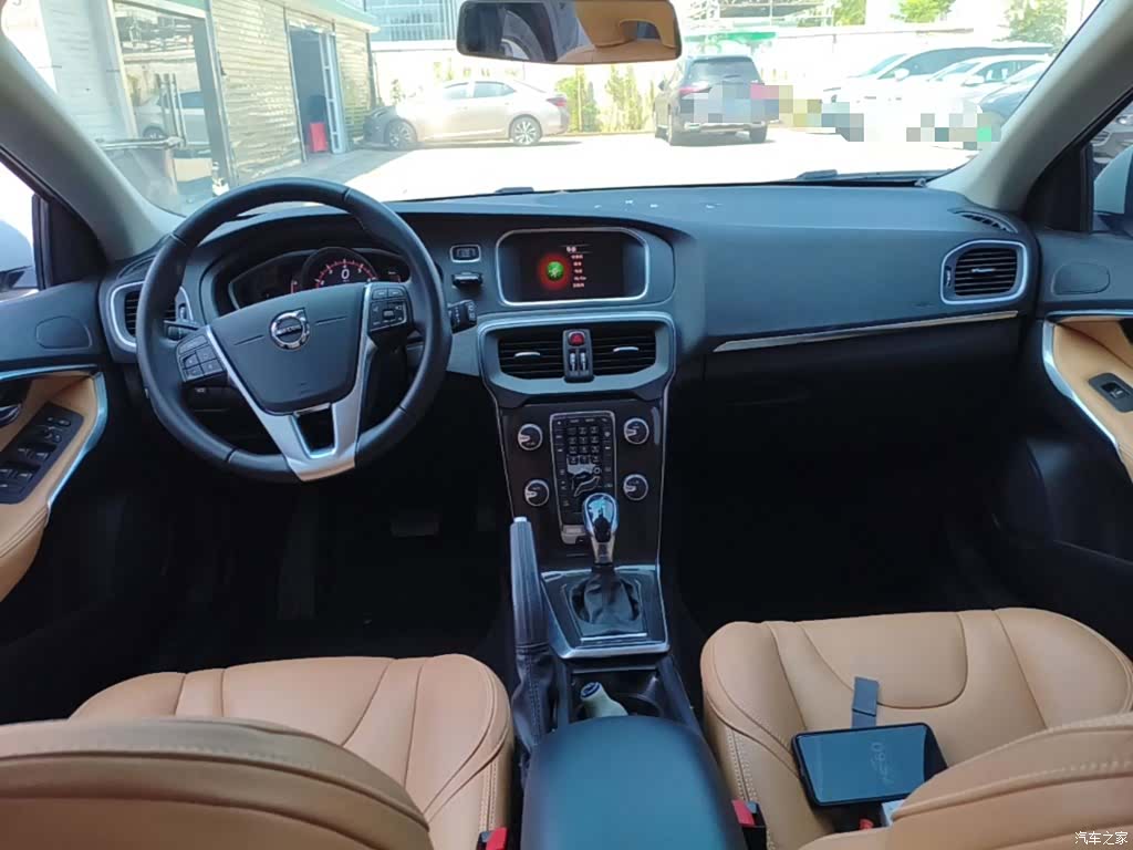 Volvo V40, 2019 16
