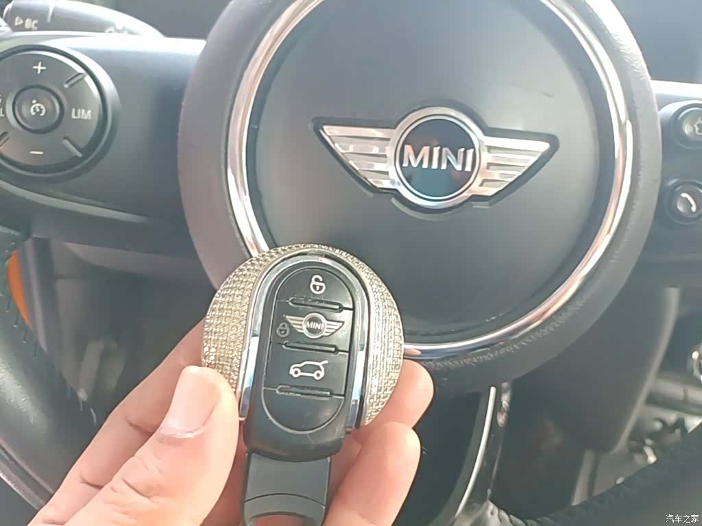 Mini ONE, 2017 9
