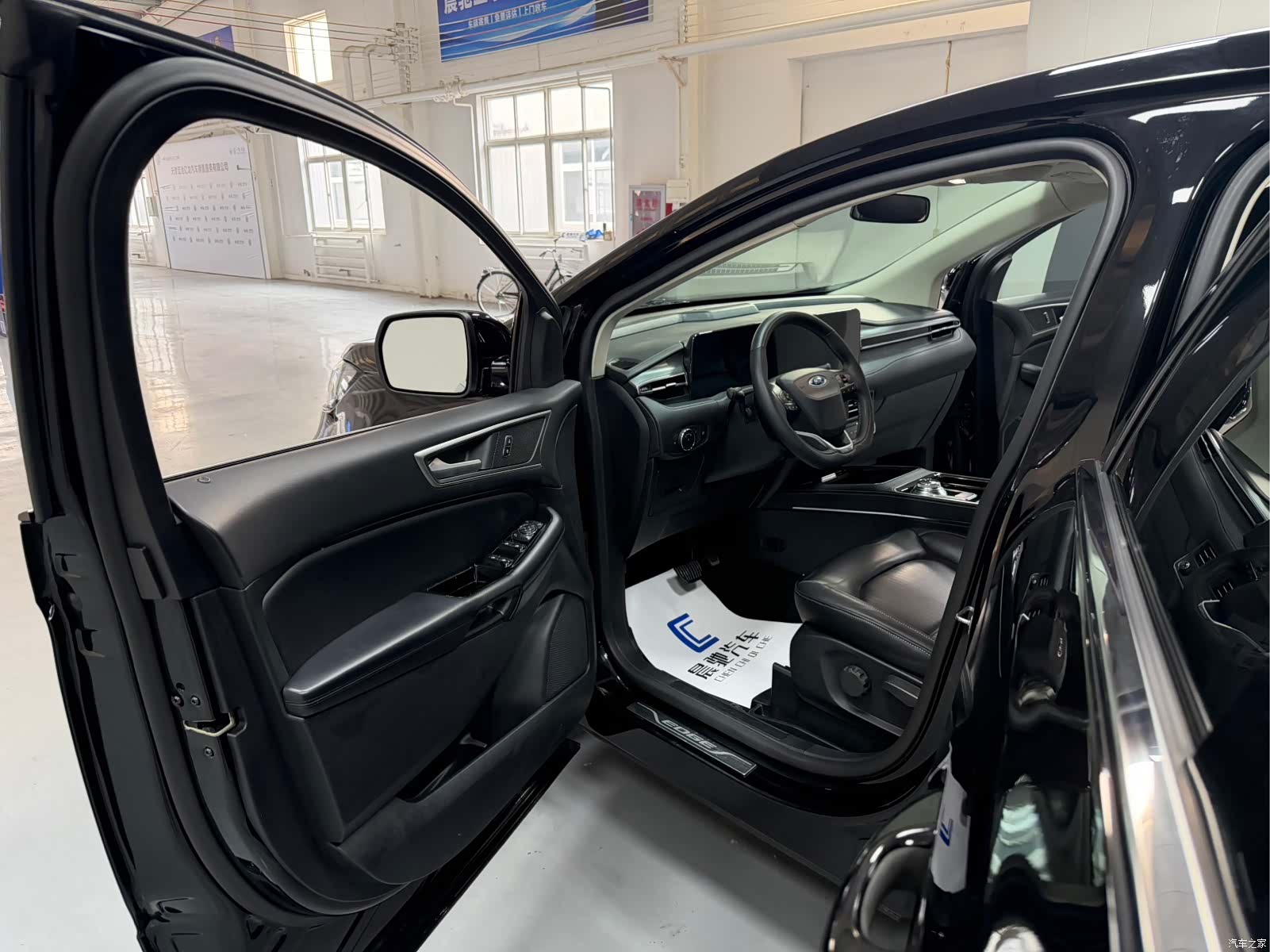 Ford Edge, 2021 11