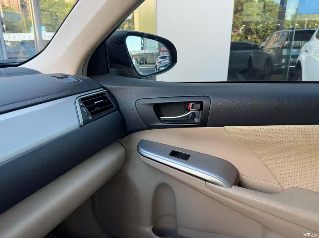 Toyota Camry, 2014 13