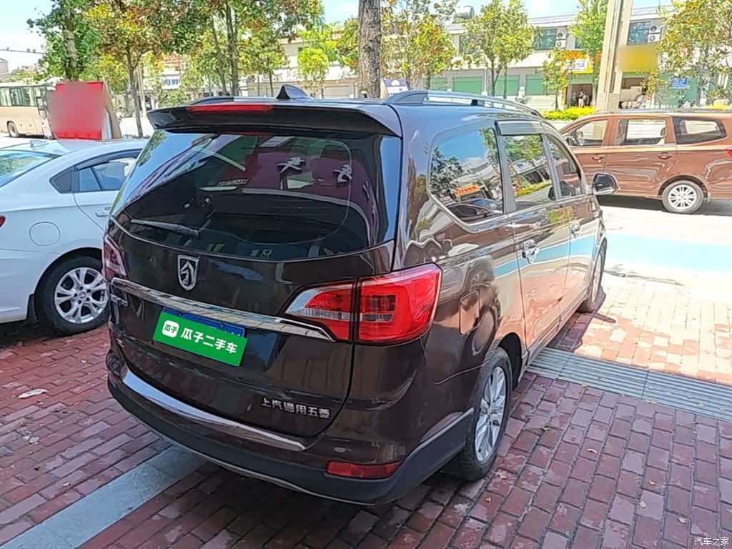 Wuling 730, 2017 7