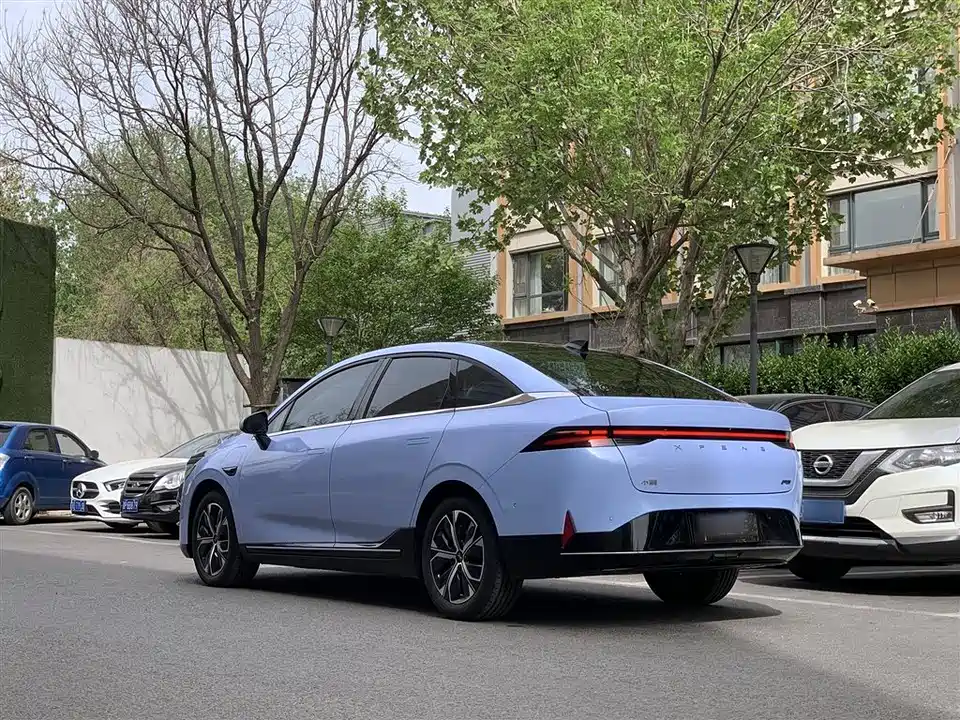 XPENG P5