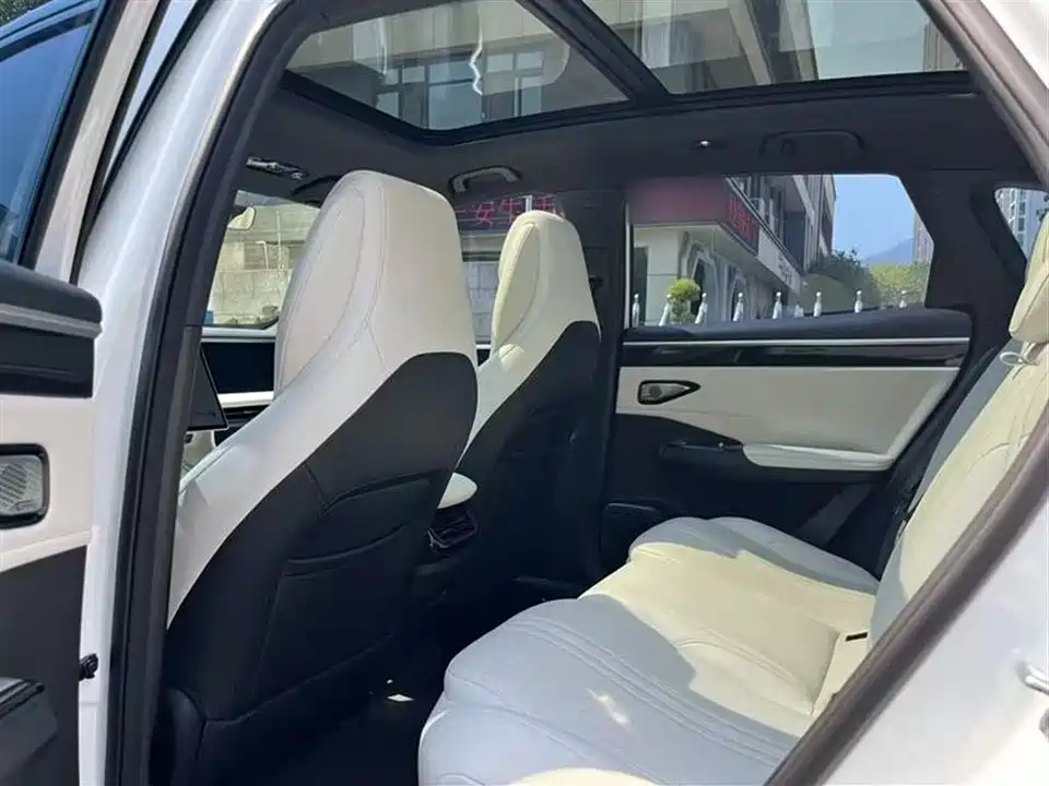 Geely Galaxy Galaxy L7