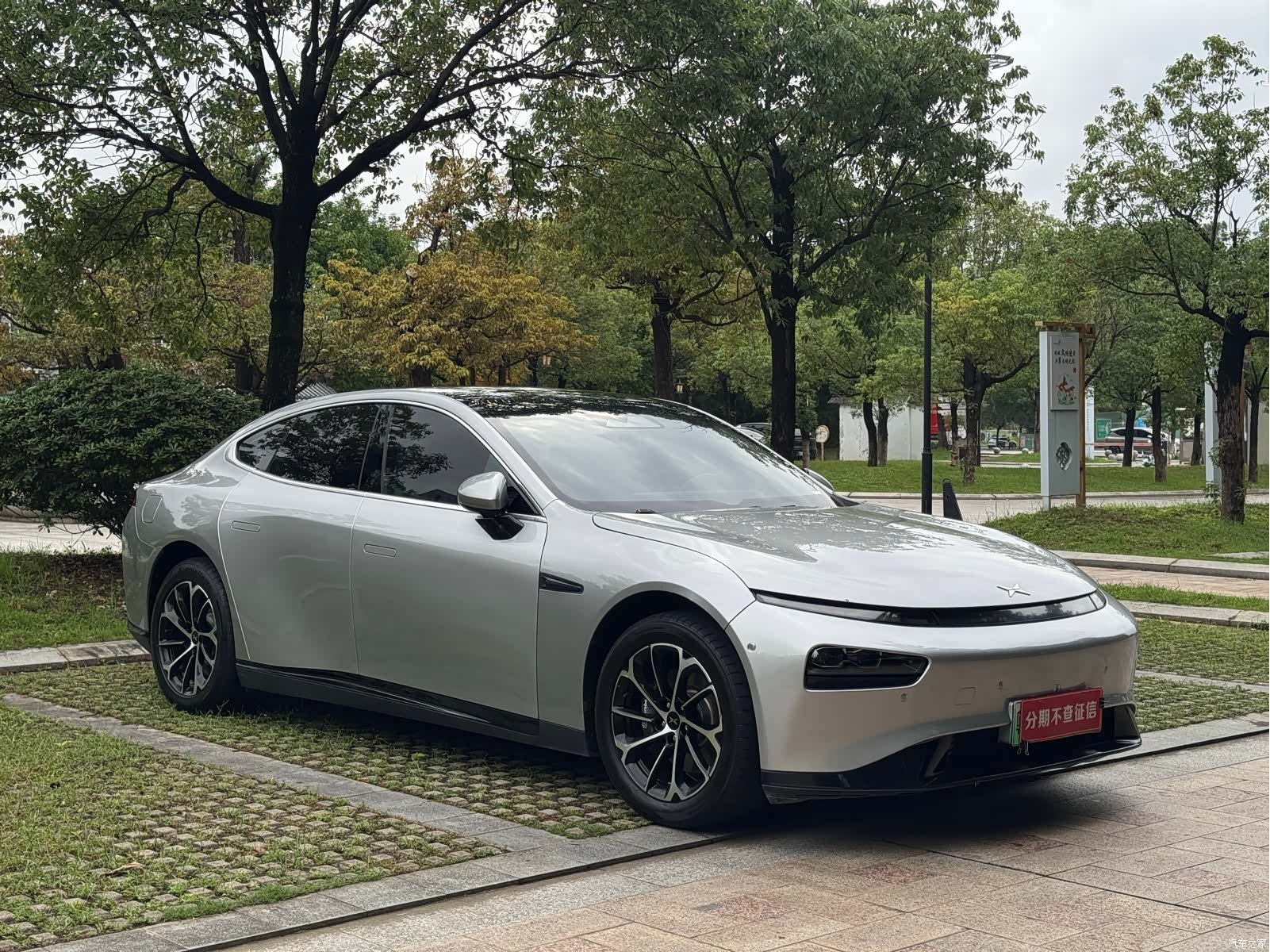 Xpeng P7, 2022 3