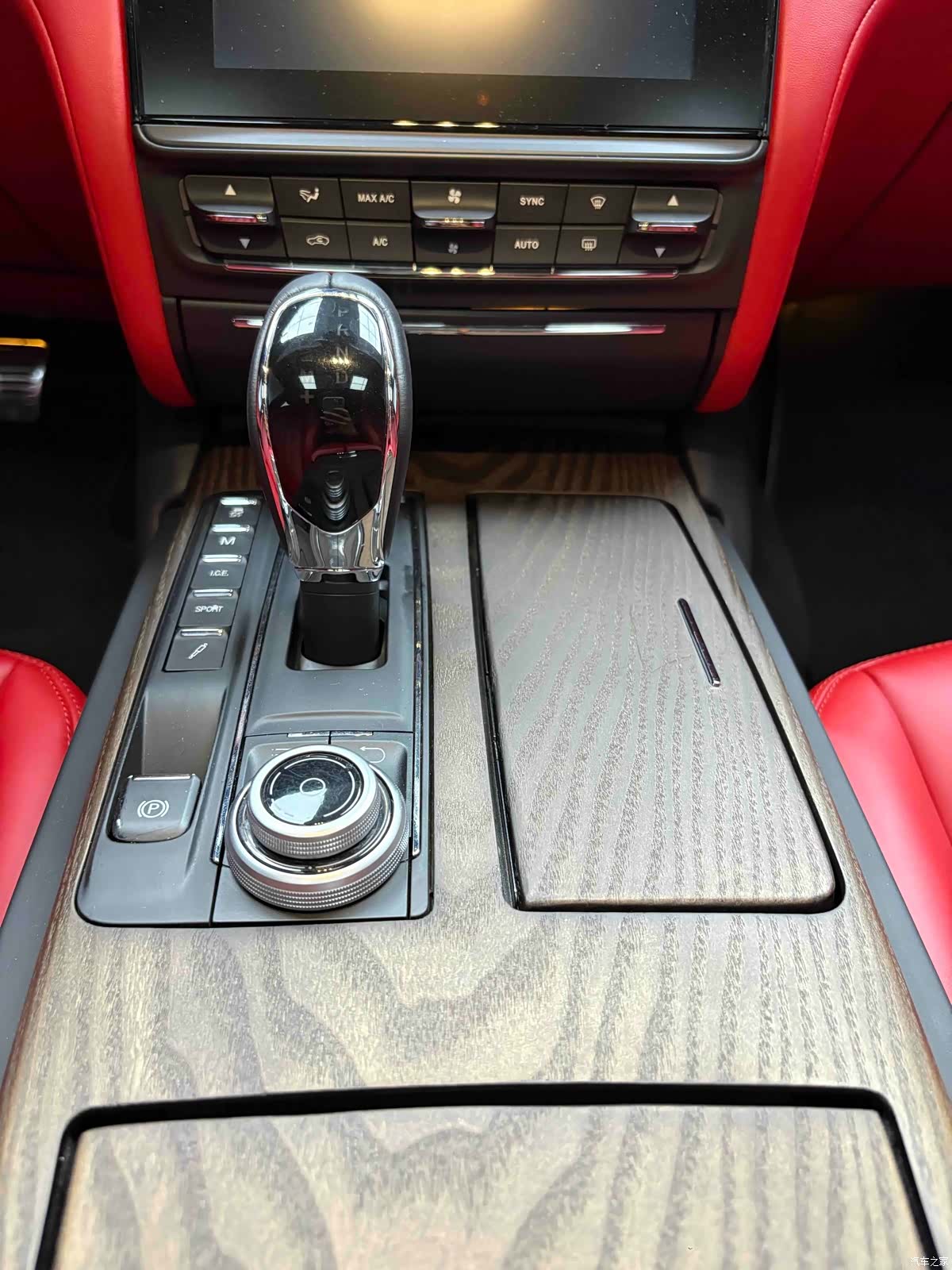 Maserati Q4, 2019 12