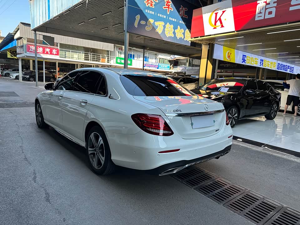 Mercedes-Benz E-class Mercedes-Benz E-class