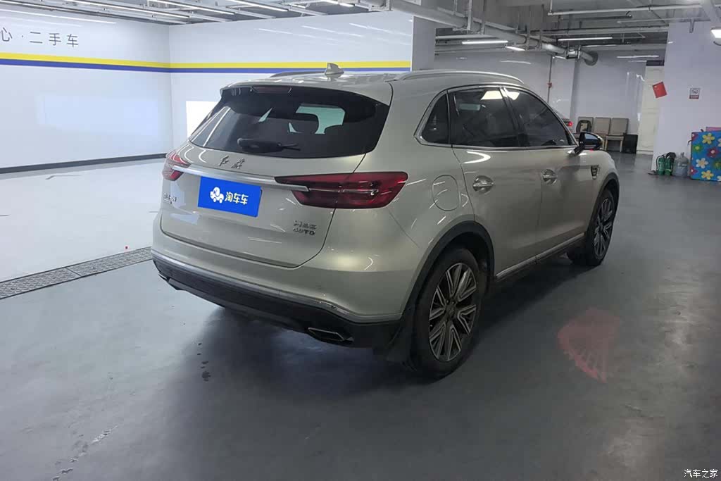 Hongqi HS5, 2021 3