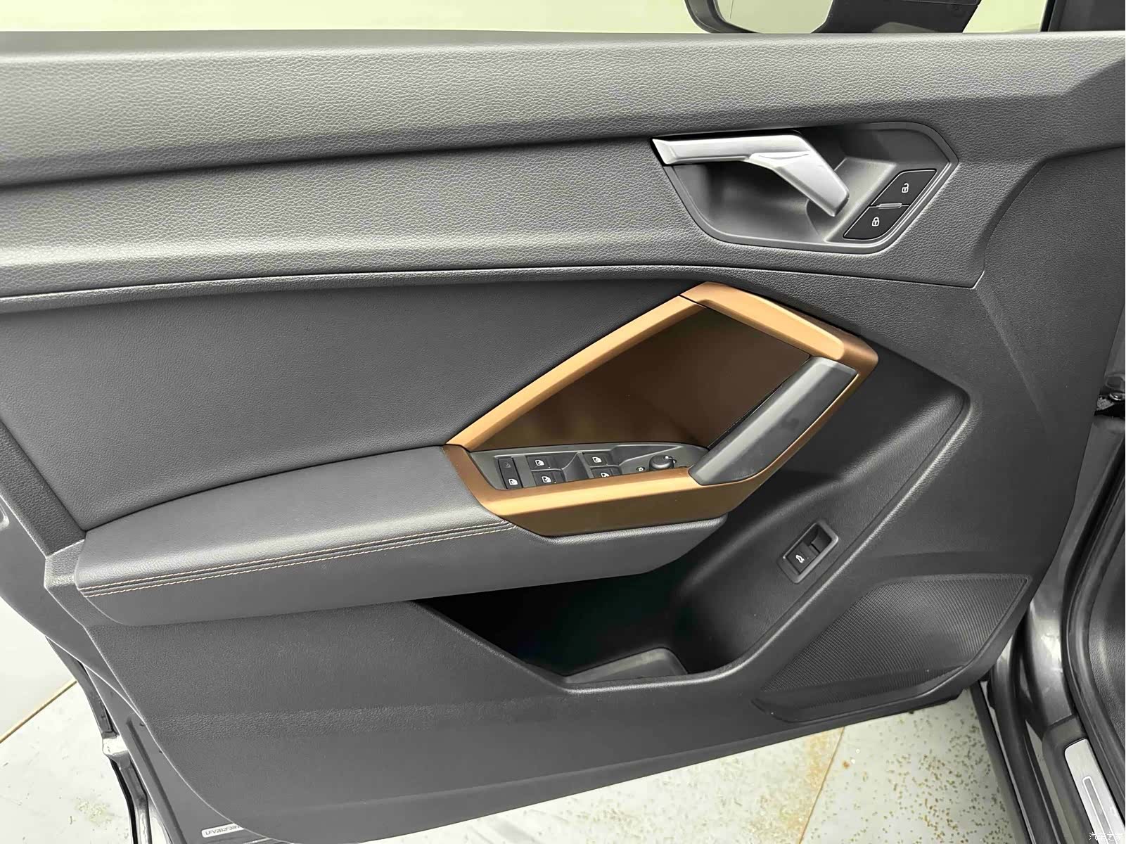 Audi Q3, 2022 10