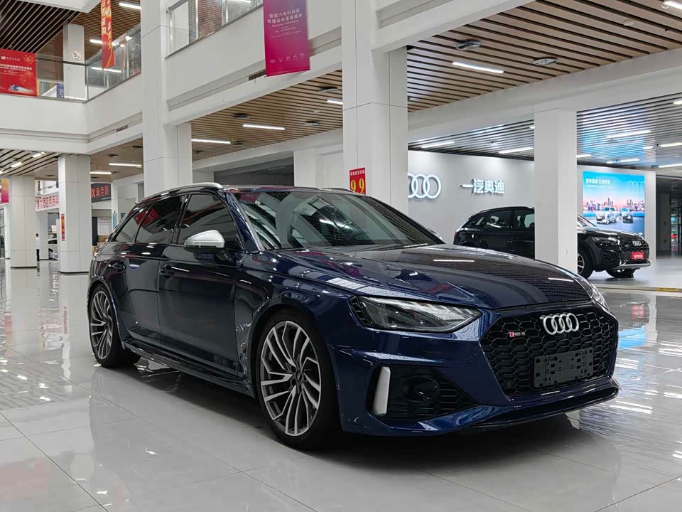 Audi RS 4