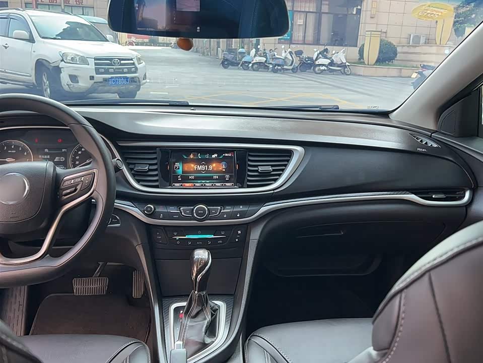 Buick Yinglang