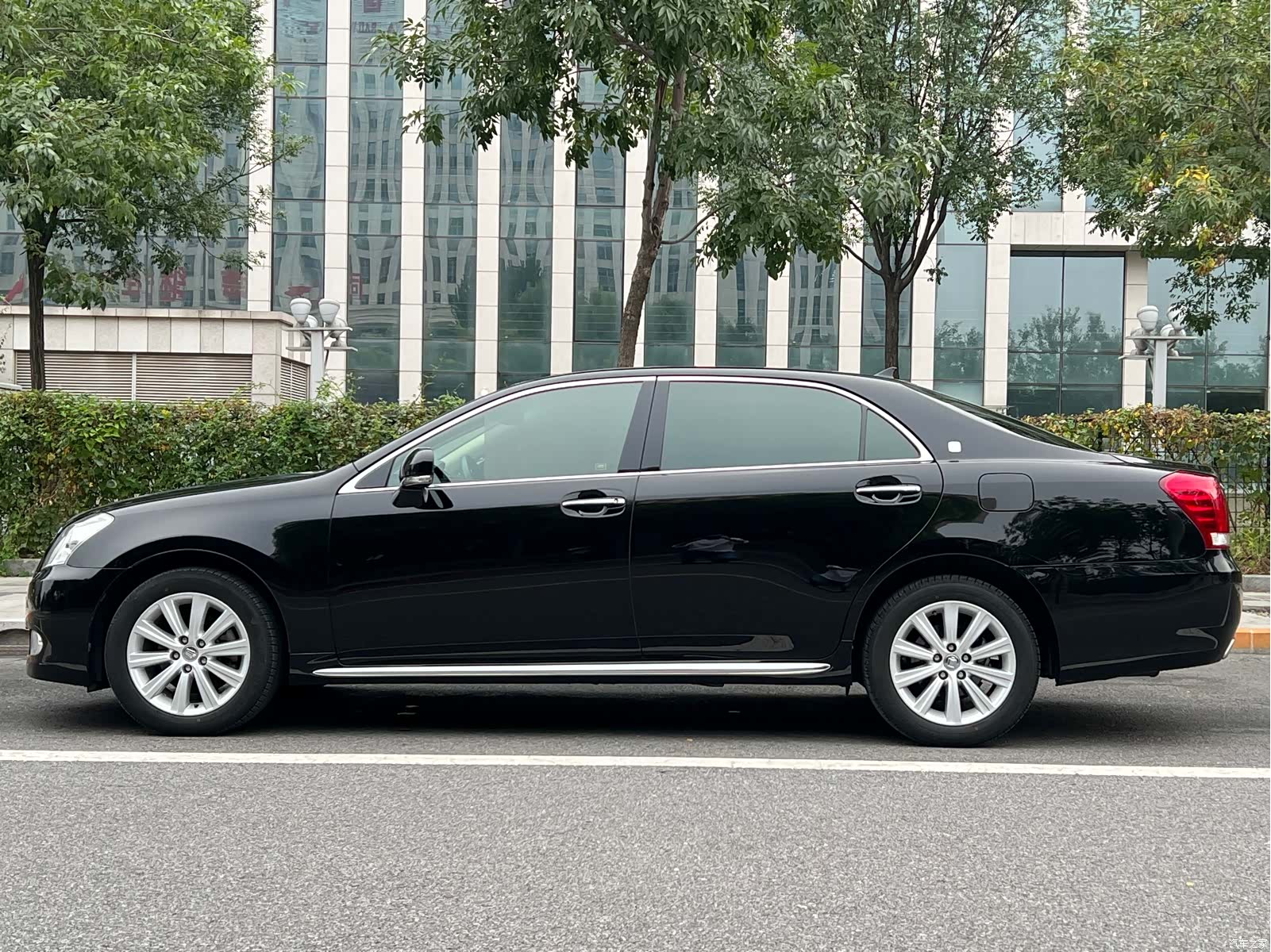 Toyota Crown, 2012 7