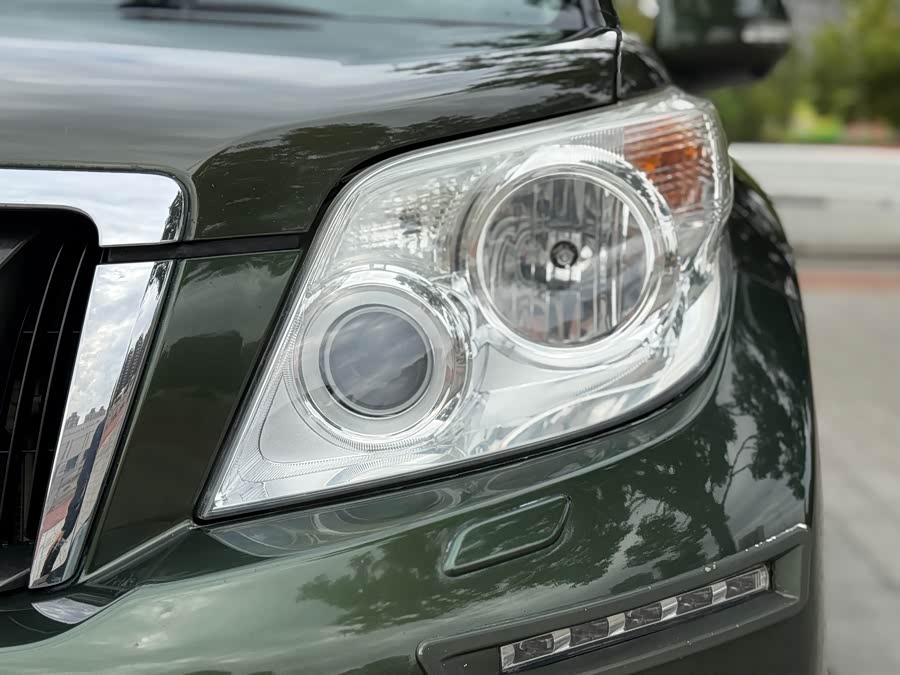 Toyota Prado 2014, фото 17