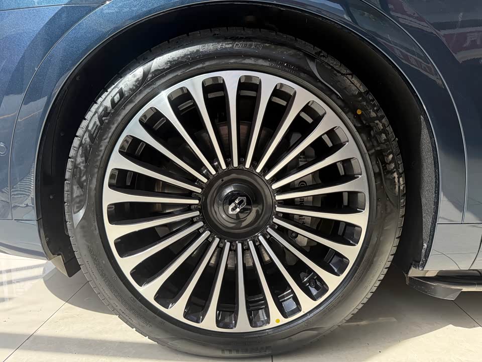 AITO Ask the world M9