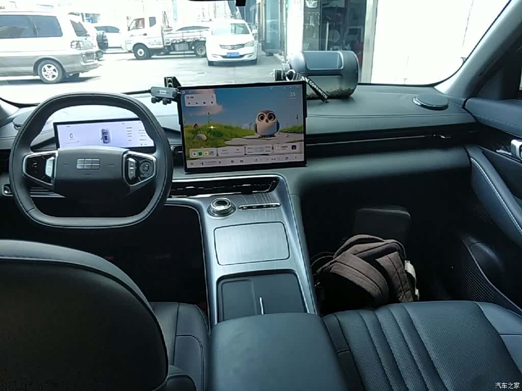 Geely Galaxy E5, 2025 10