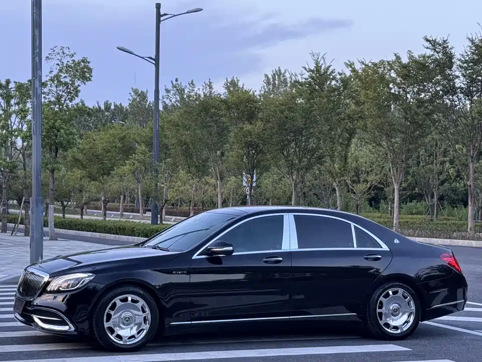 Mercedes-Benz S-class Mercedes-Benz S-class