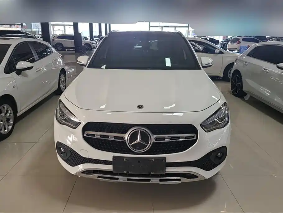 Mercedes-Benz GLA