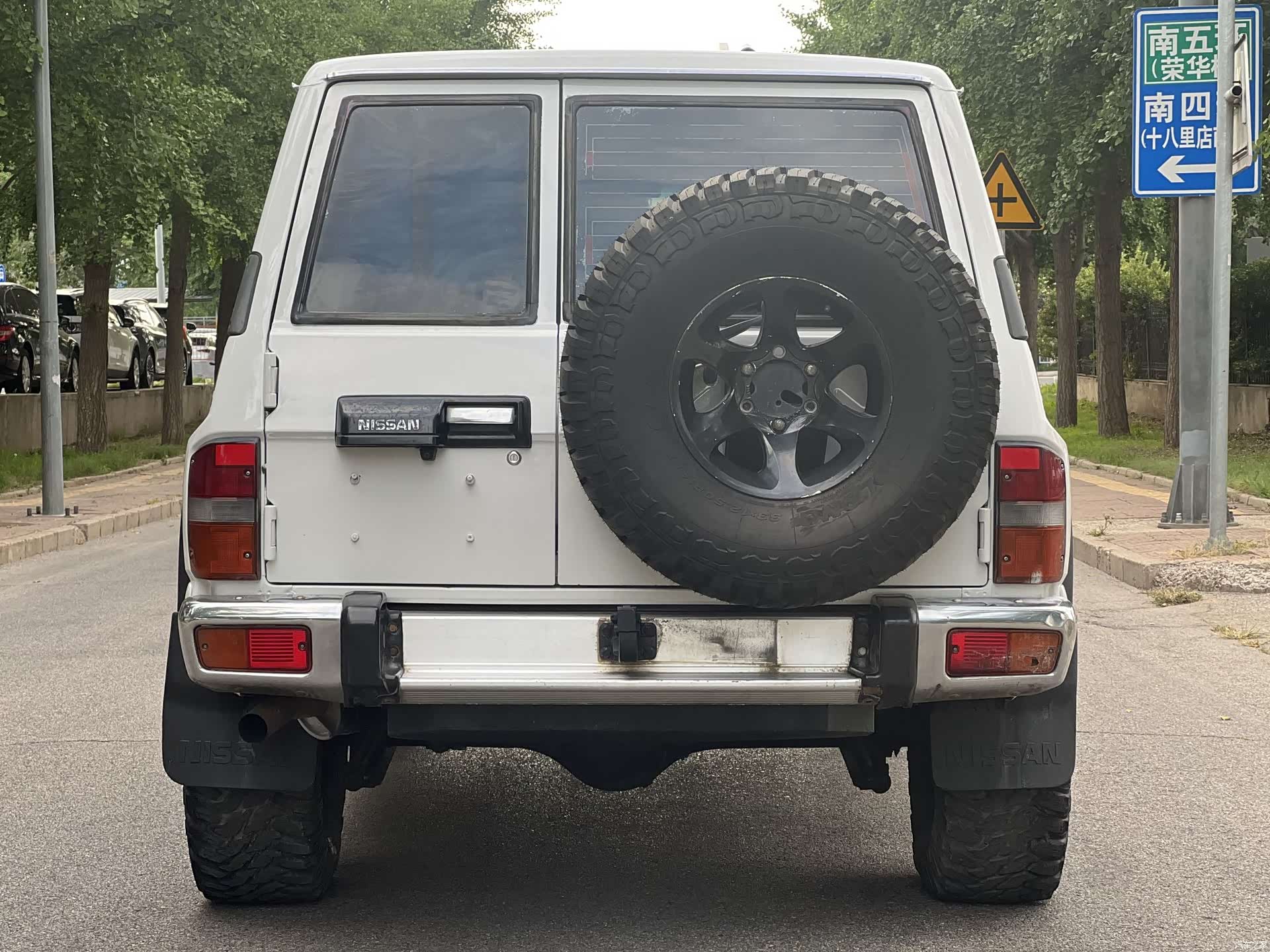 Nissan Patrol, 2002 10