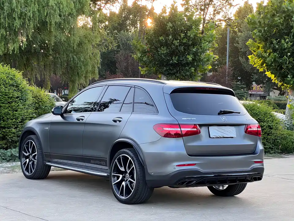 Mercedes-Benz GLC AMG