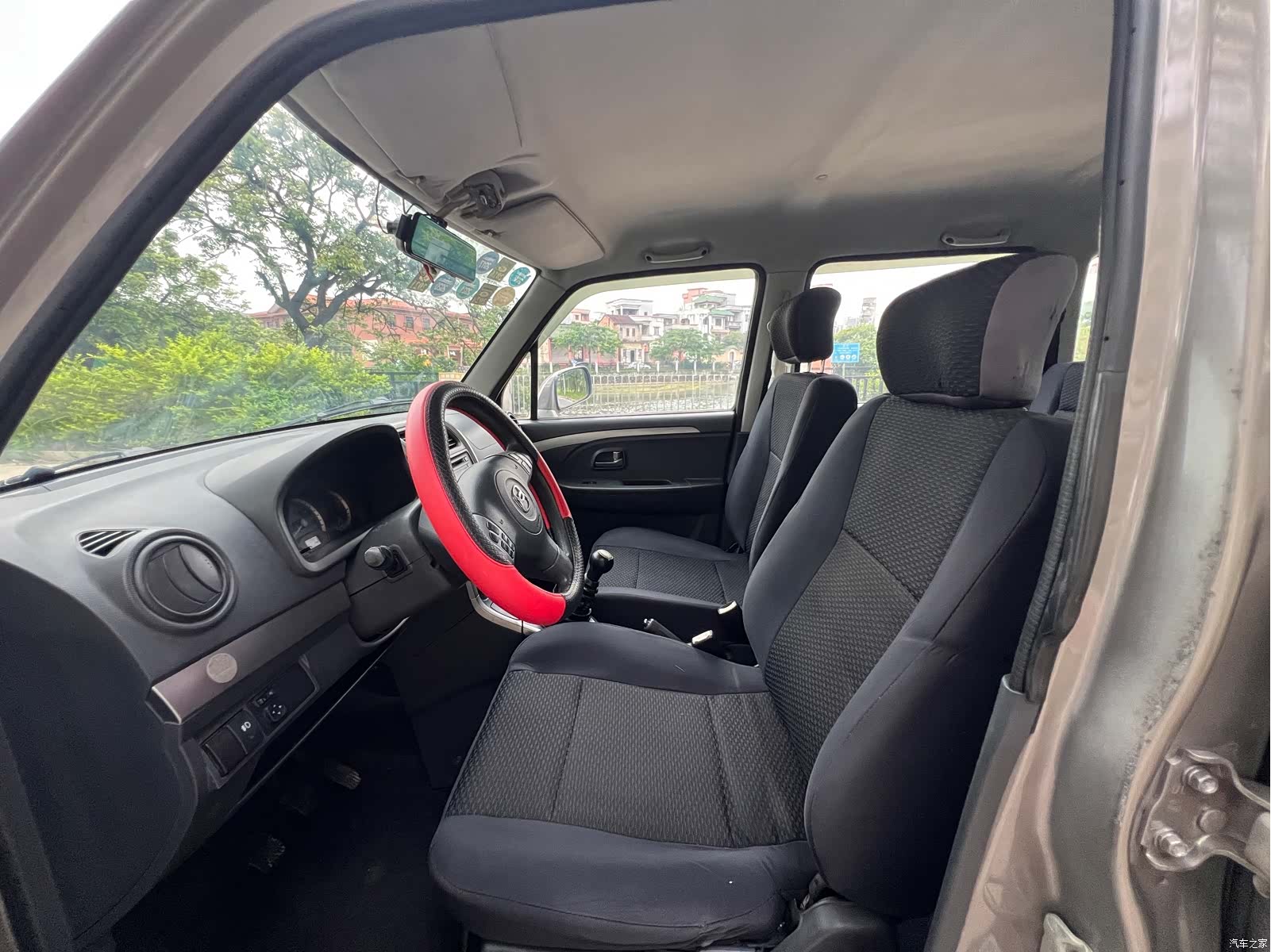 Suzuki X5, 2014 4