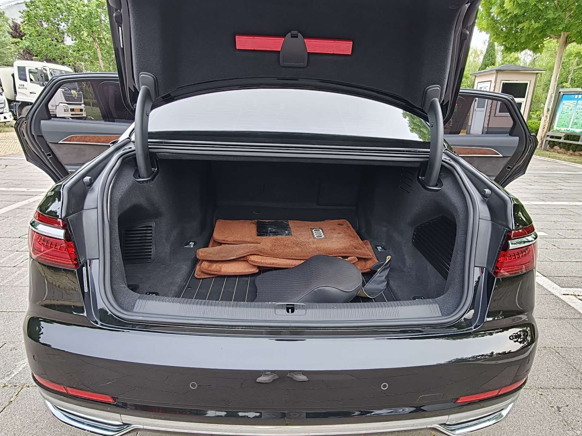 Audi A8L, 2020 35