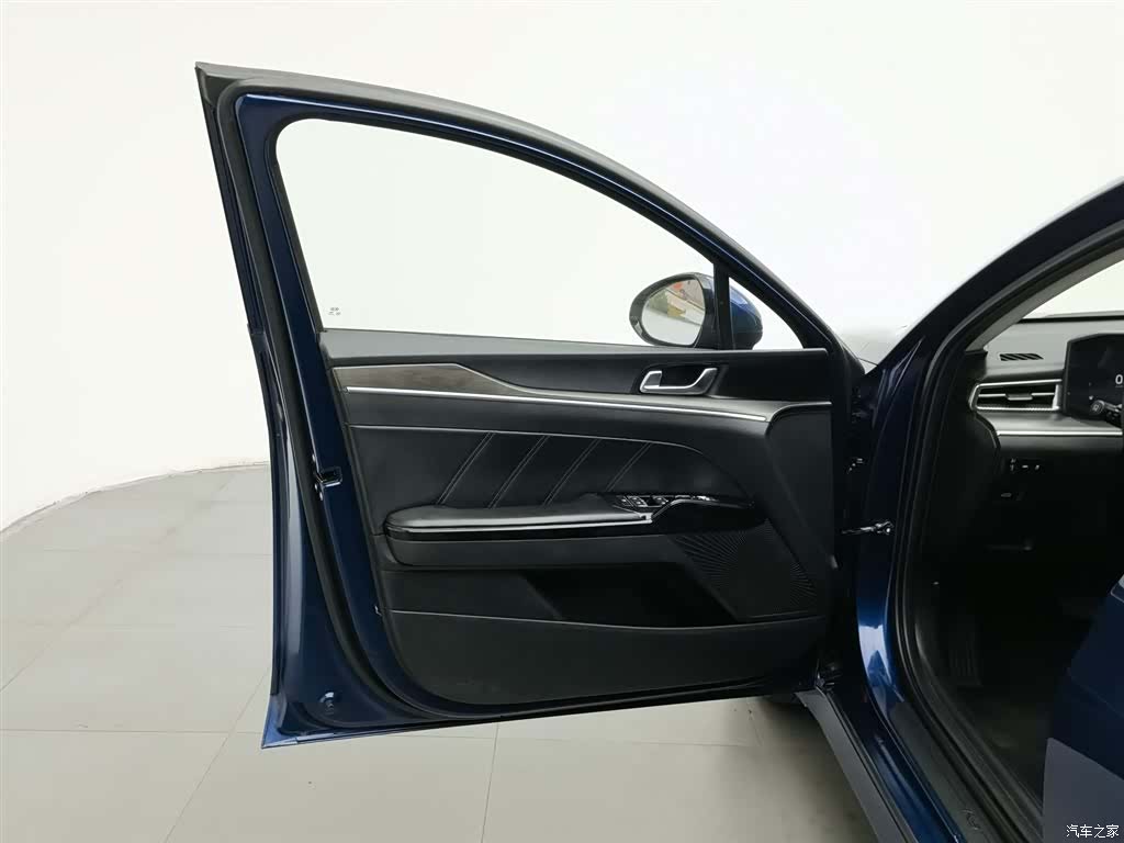 Kia K5, 2020 8