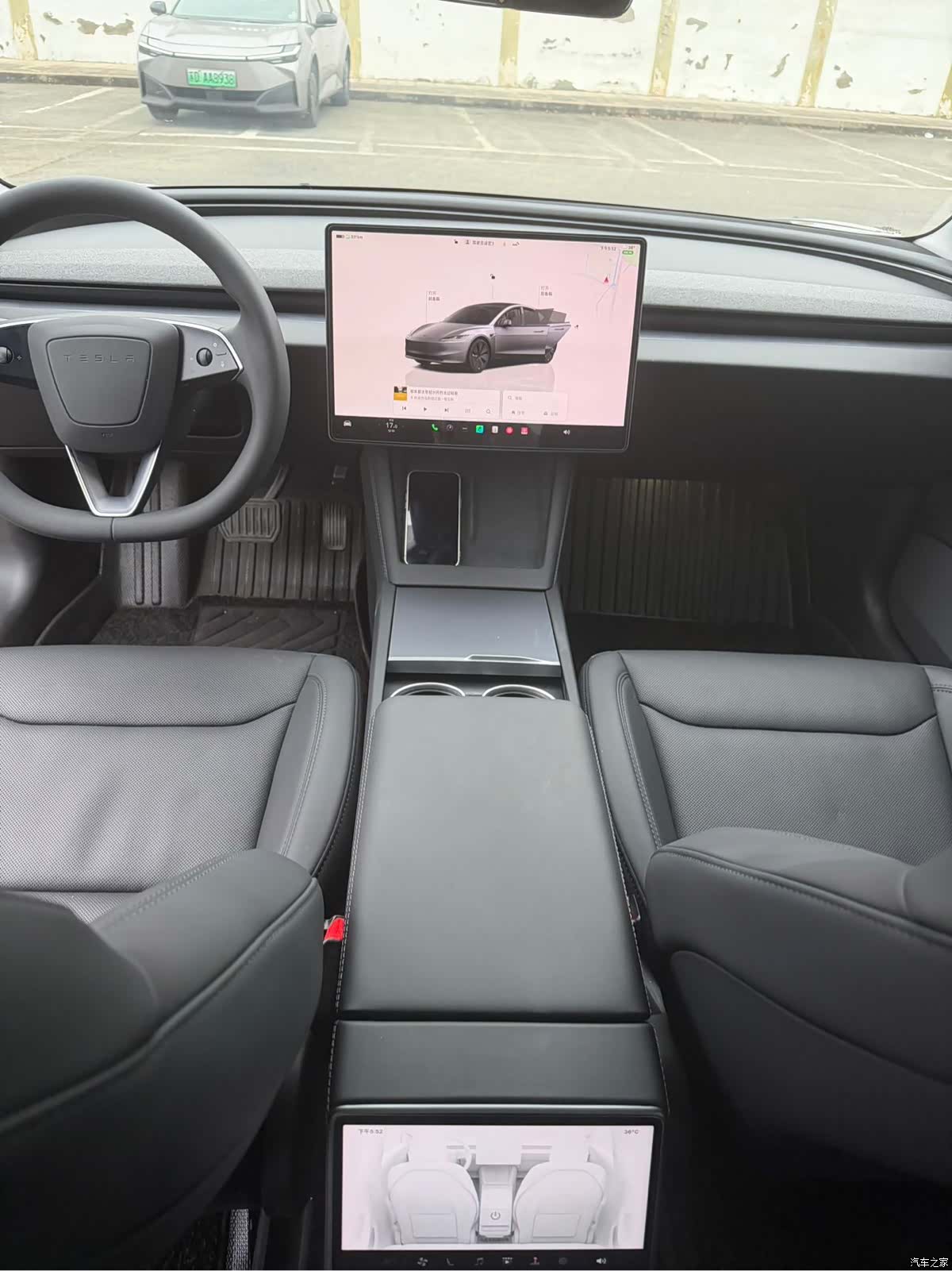 Tesla Model 3, 2025 12