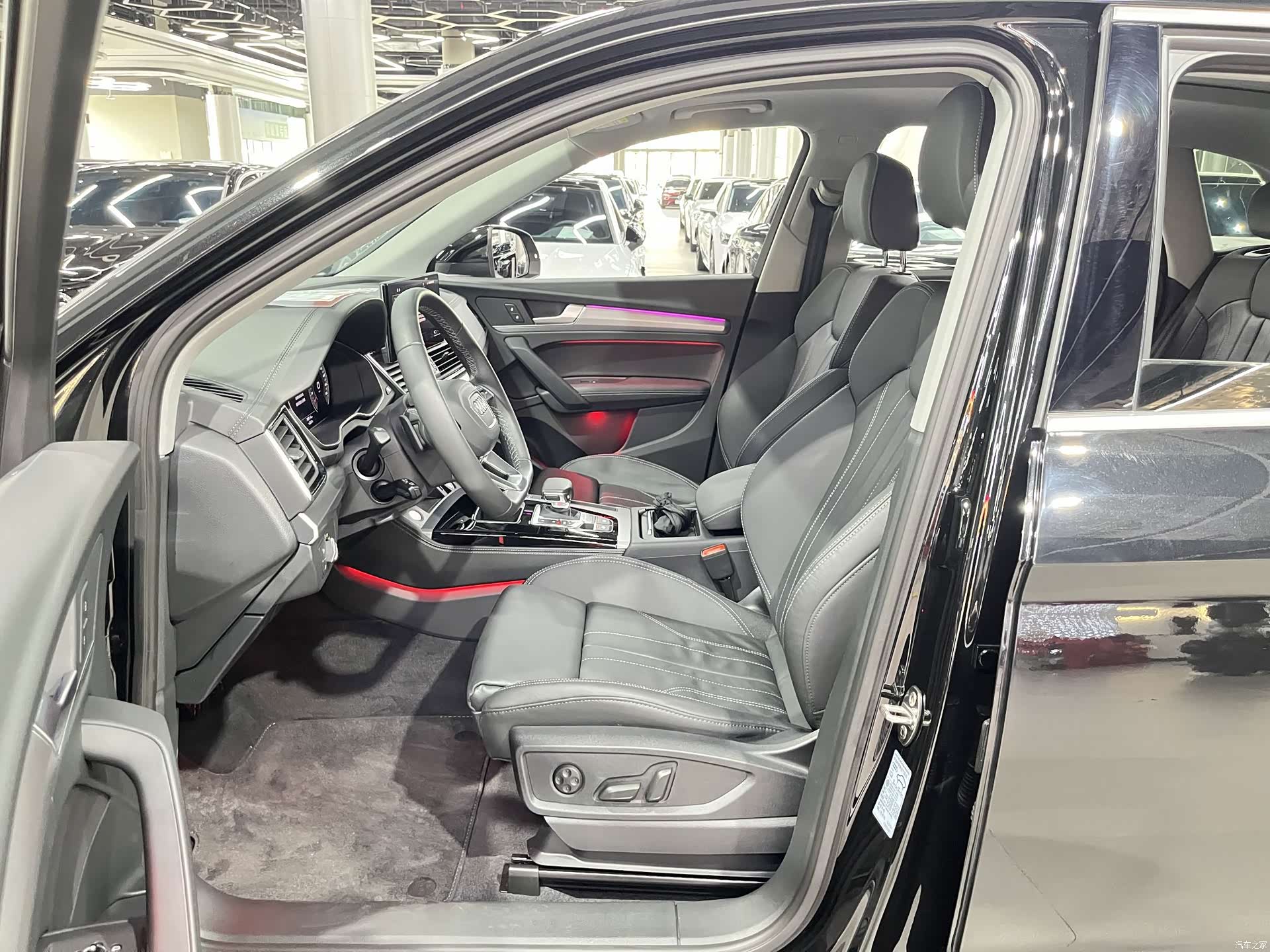 Audi Q5L, 2023 4