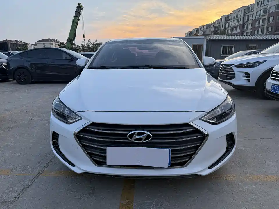 Hyundai Lead