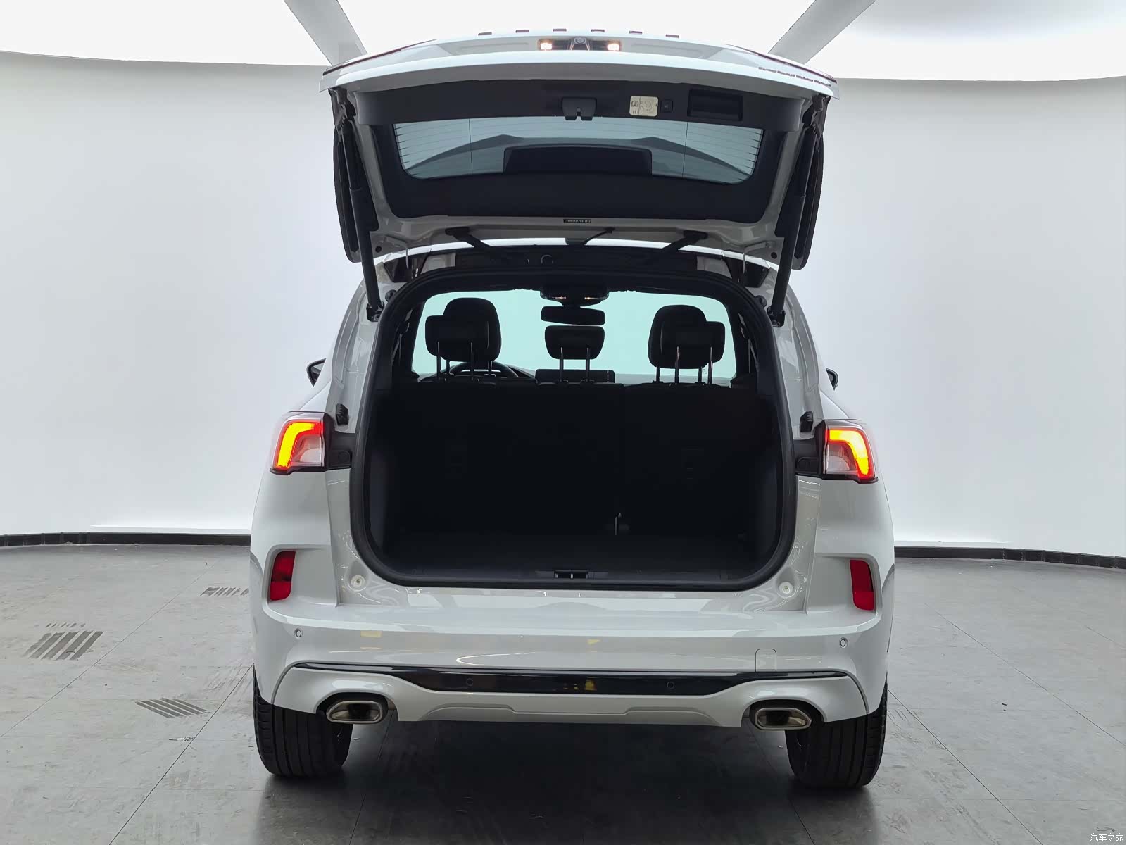 Ford Escape, 2023 13