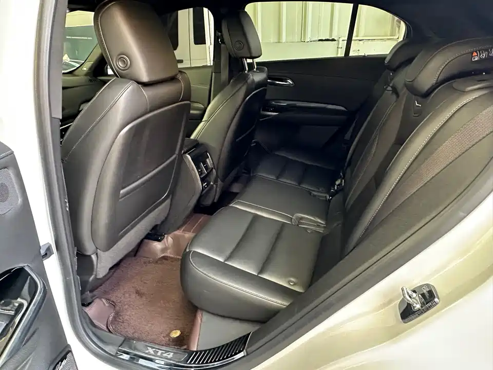 Cadillac XT4