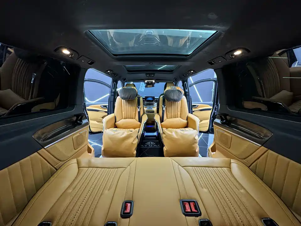 Mercedes-Benz V-class