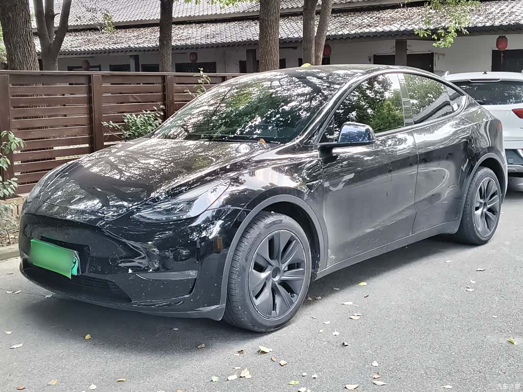 Tesla Model Y, 2024 2
