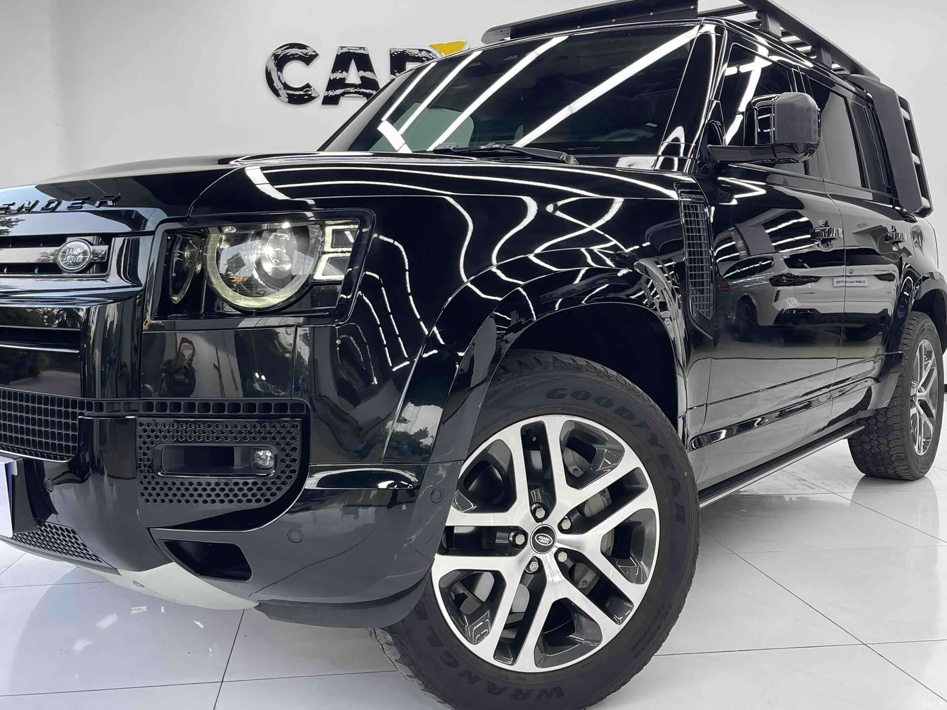 Land Rover Defender, 2024 18