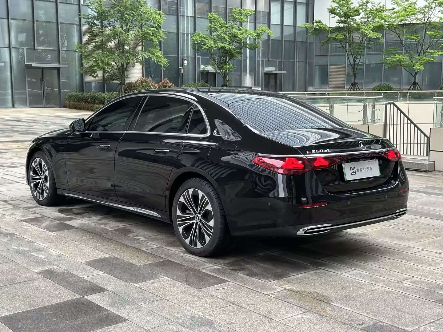 Mercedes-Benz E-Class, 2025 6