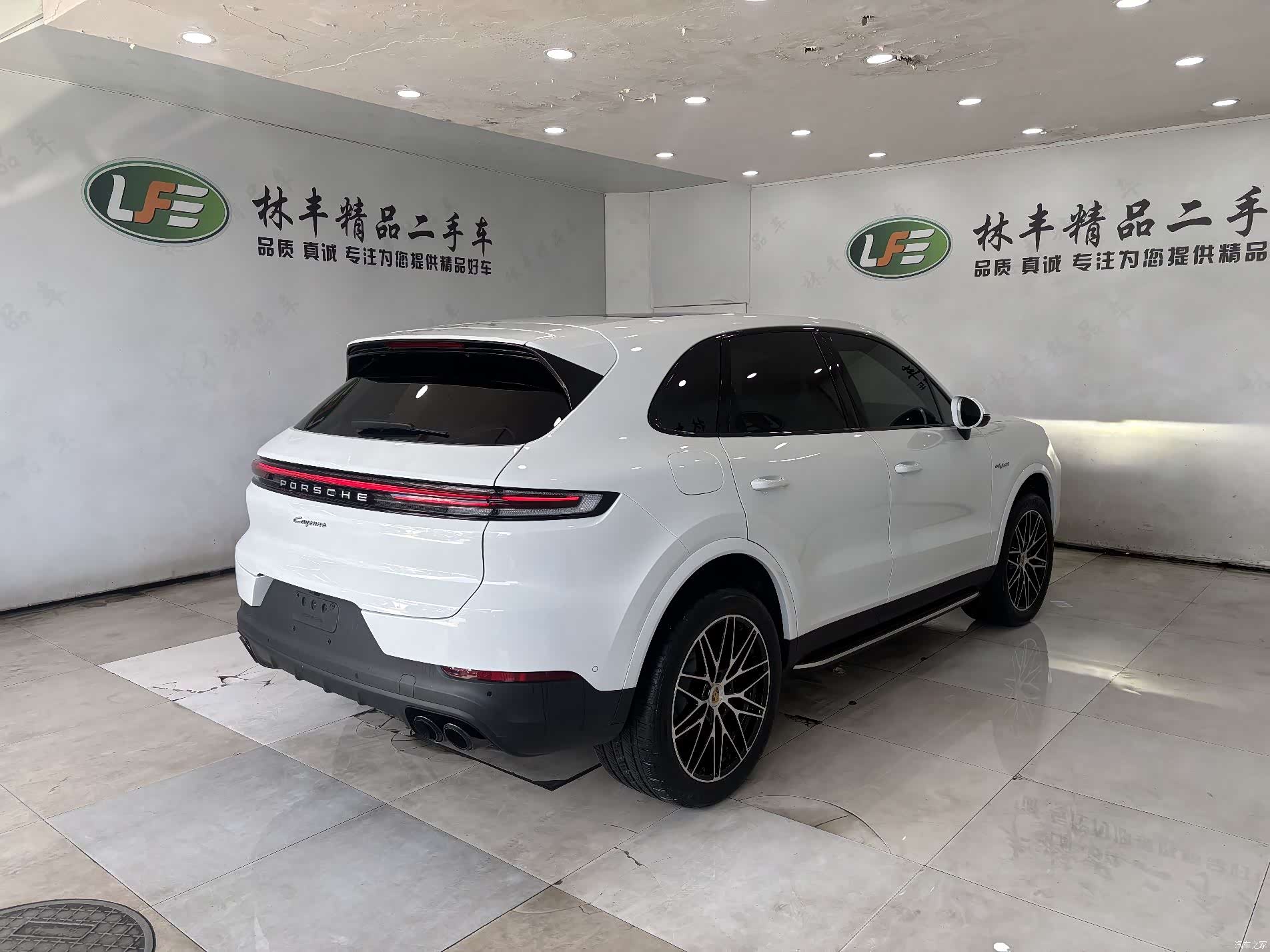 Porsche Cayenne, 2024 все фото