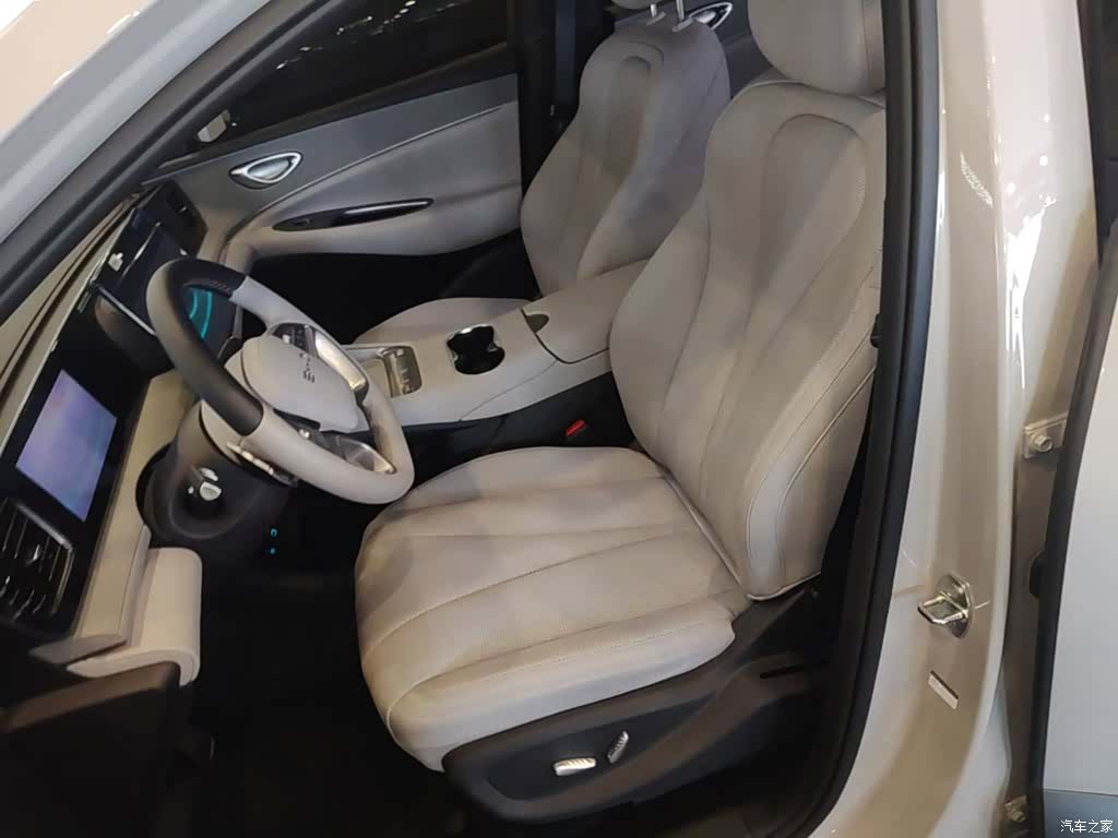 BYD HiAce, 2025 15
