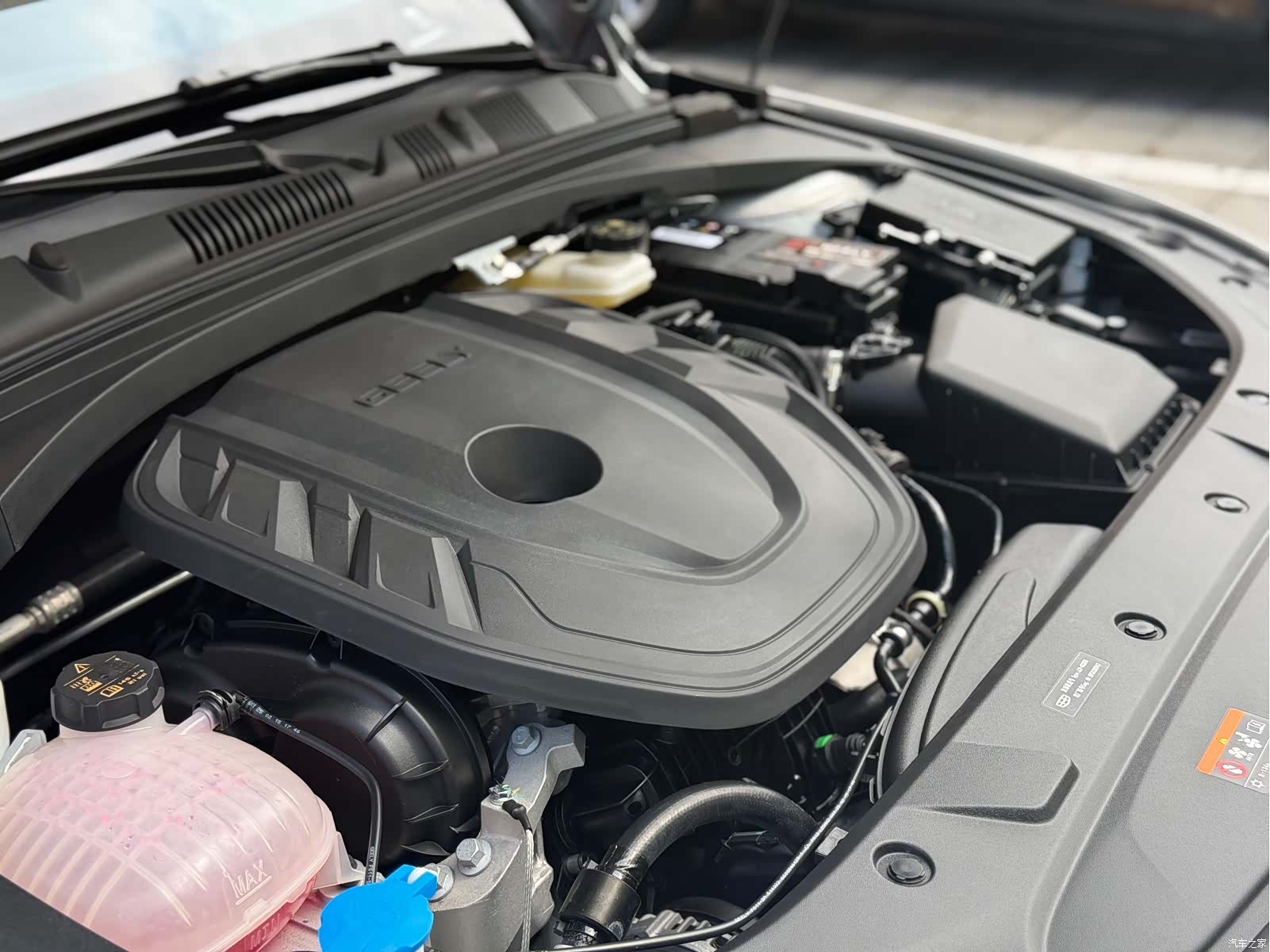 Geely Preface, 2025 9