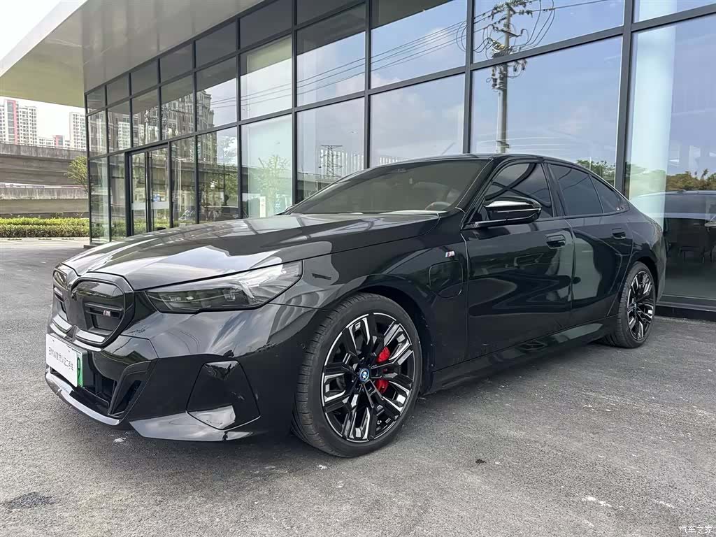 BMW i5, 2026 1