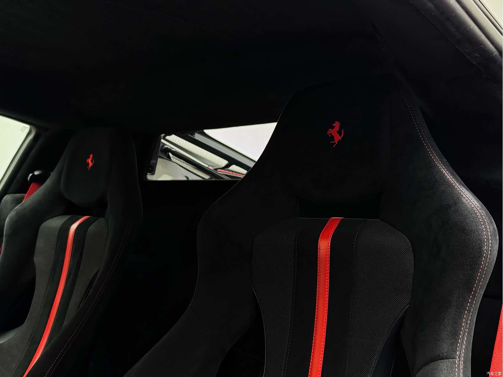 Ferrari 488, 2019 13