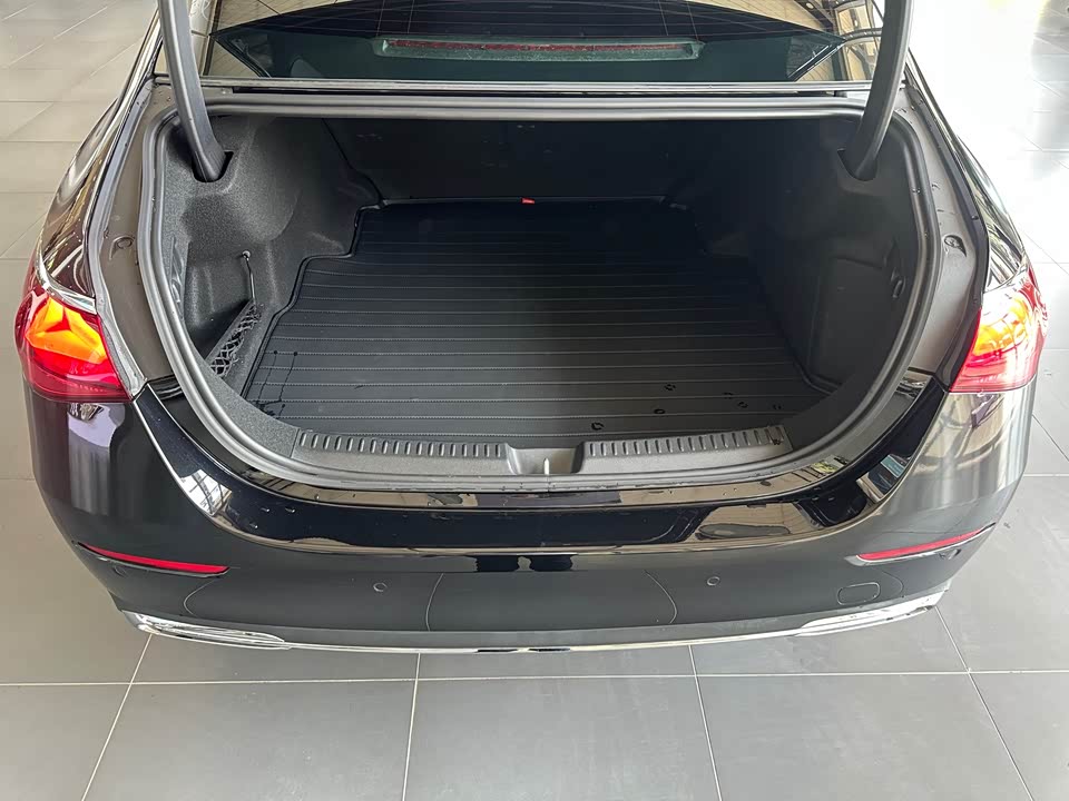 Mercedes-Benz E-class Mercedes-Benz E-class