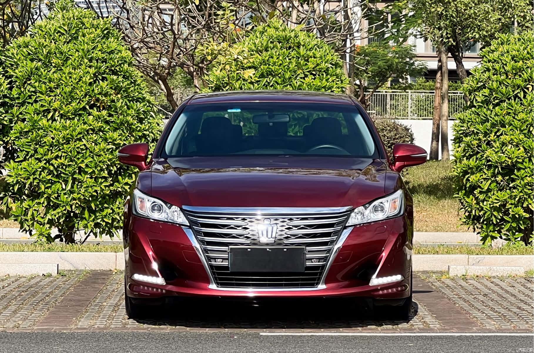 Toyota Crown, 2015 2