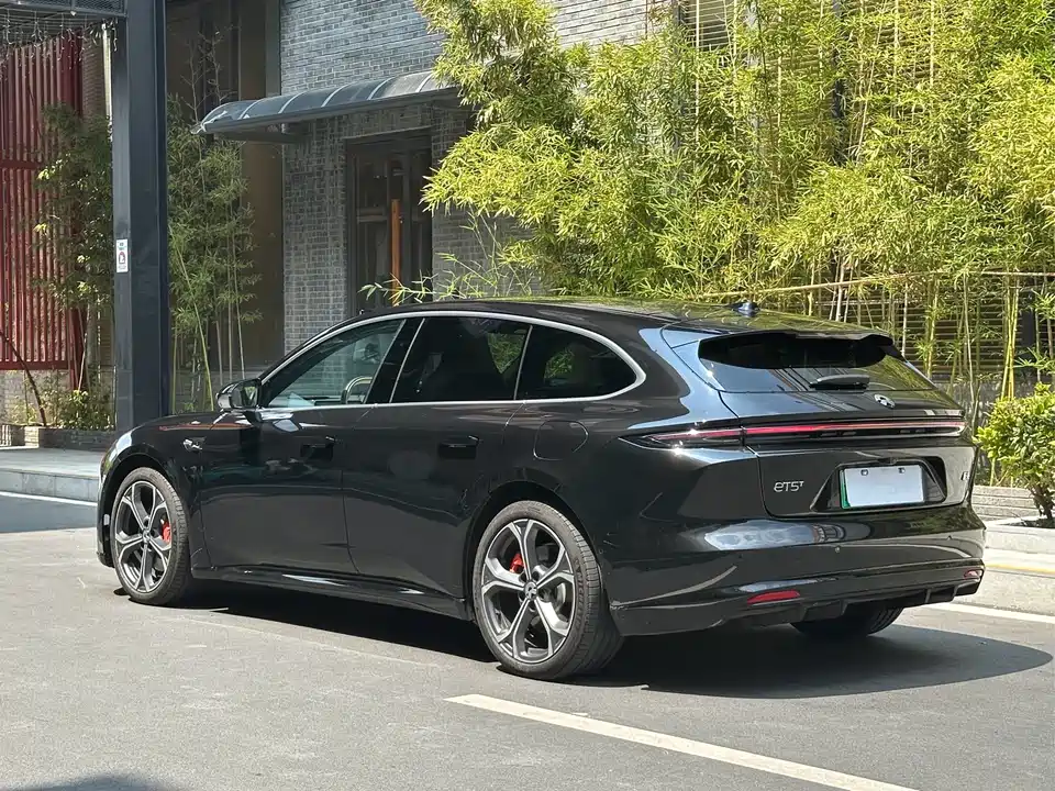 NIO ET5T